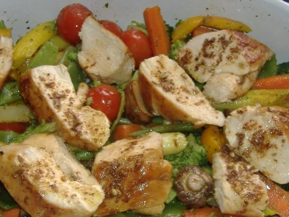 Winterlicher Gemüsesalat mit Gewürzhähnchenbrust - Rezept - Bild Nr. 2