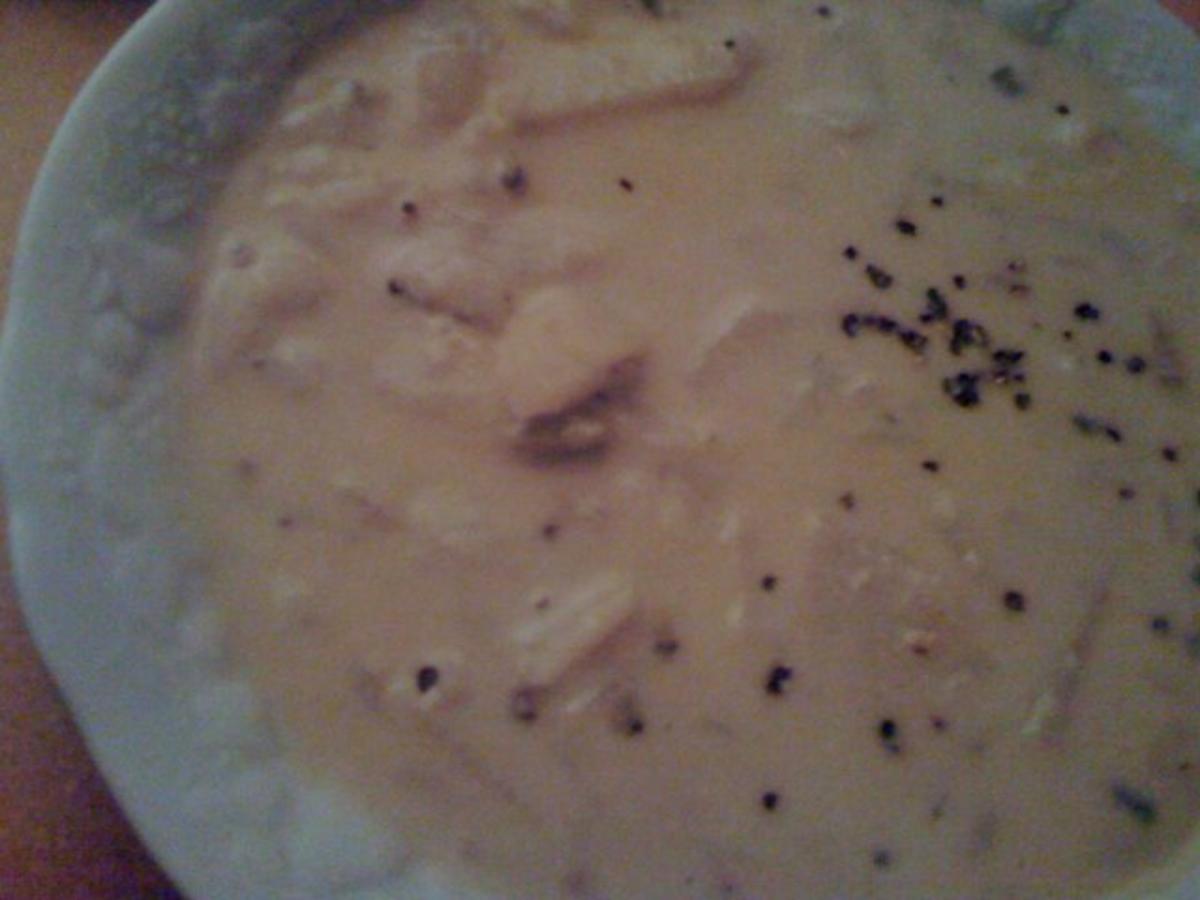 Blauschimmelkäse-Suppe mit Apfel - Rezept - kochbar.de