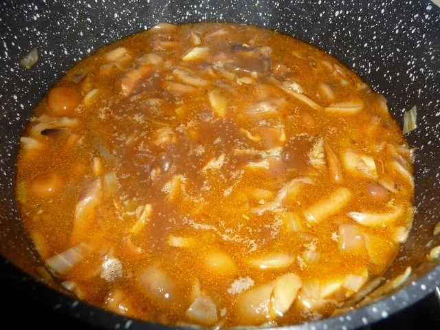 Rezept: Pilze : Pilz - Gulasch Bild Nr. 9 Pilze : Pilz - Gulasch - Rezept - Bild Nr. 9