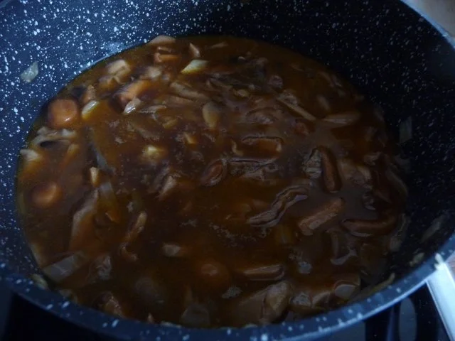 Rezept: Pilze : Pilz - Gulasch Bild Nr. 8 Pilze : Pilz - Gulasch - Rezept - Bild Nr. 8