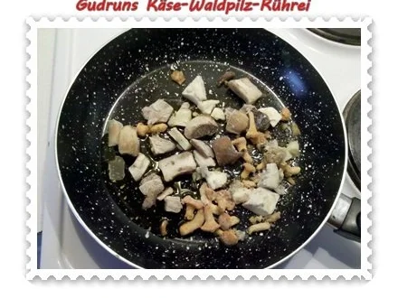 Rezept: Eier: Käse-Waldpilzrührei - Entgiften - Entsäuern - Entschlacken! Bild Nr. 3 Eier: Käse-Waldpilzrührei - Entgiften - Entsäuern - Entschlacken! - Rezept - Bild Nr. 3