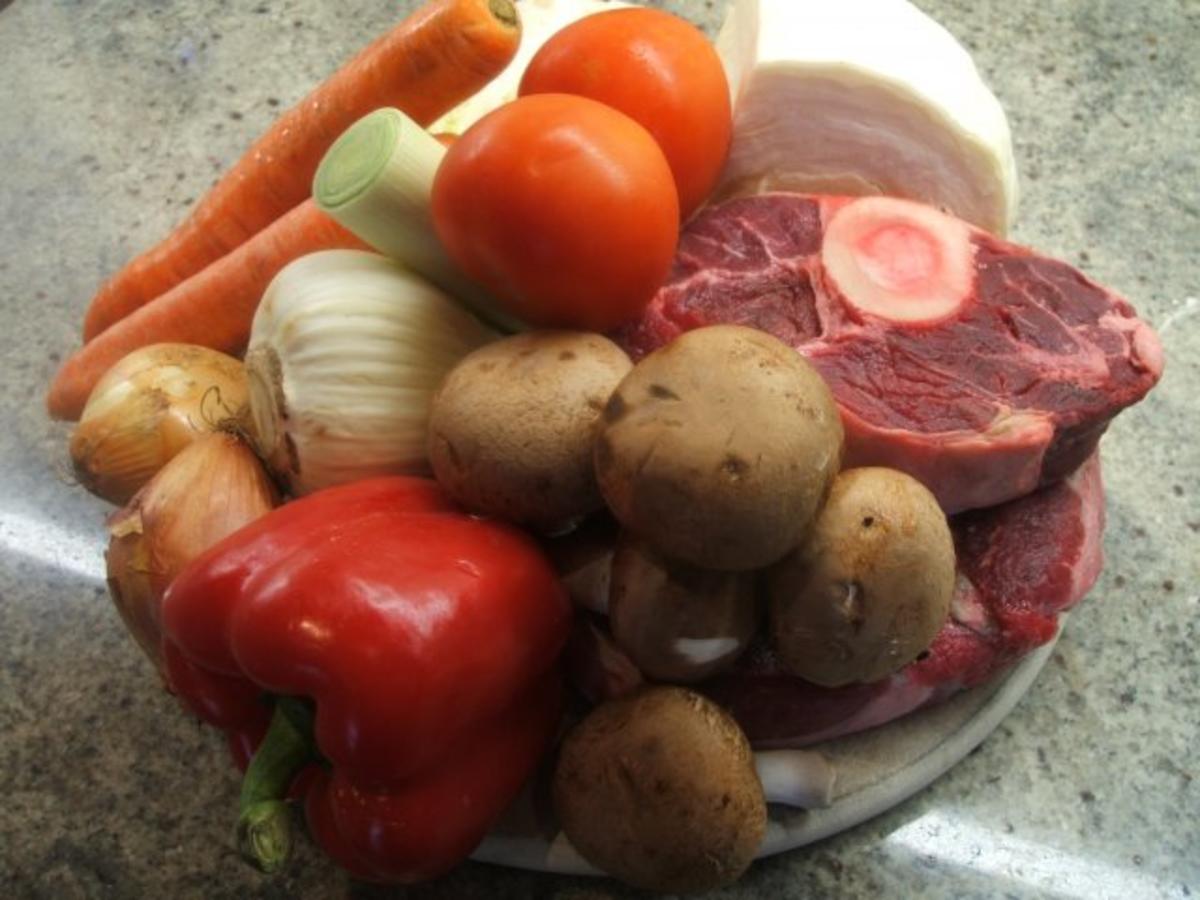 Fleisch: Rinderbeinscheiben - geschmort mit viel Gemüse - Rezept - Bild Nr. 2