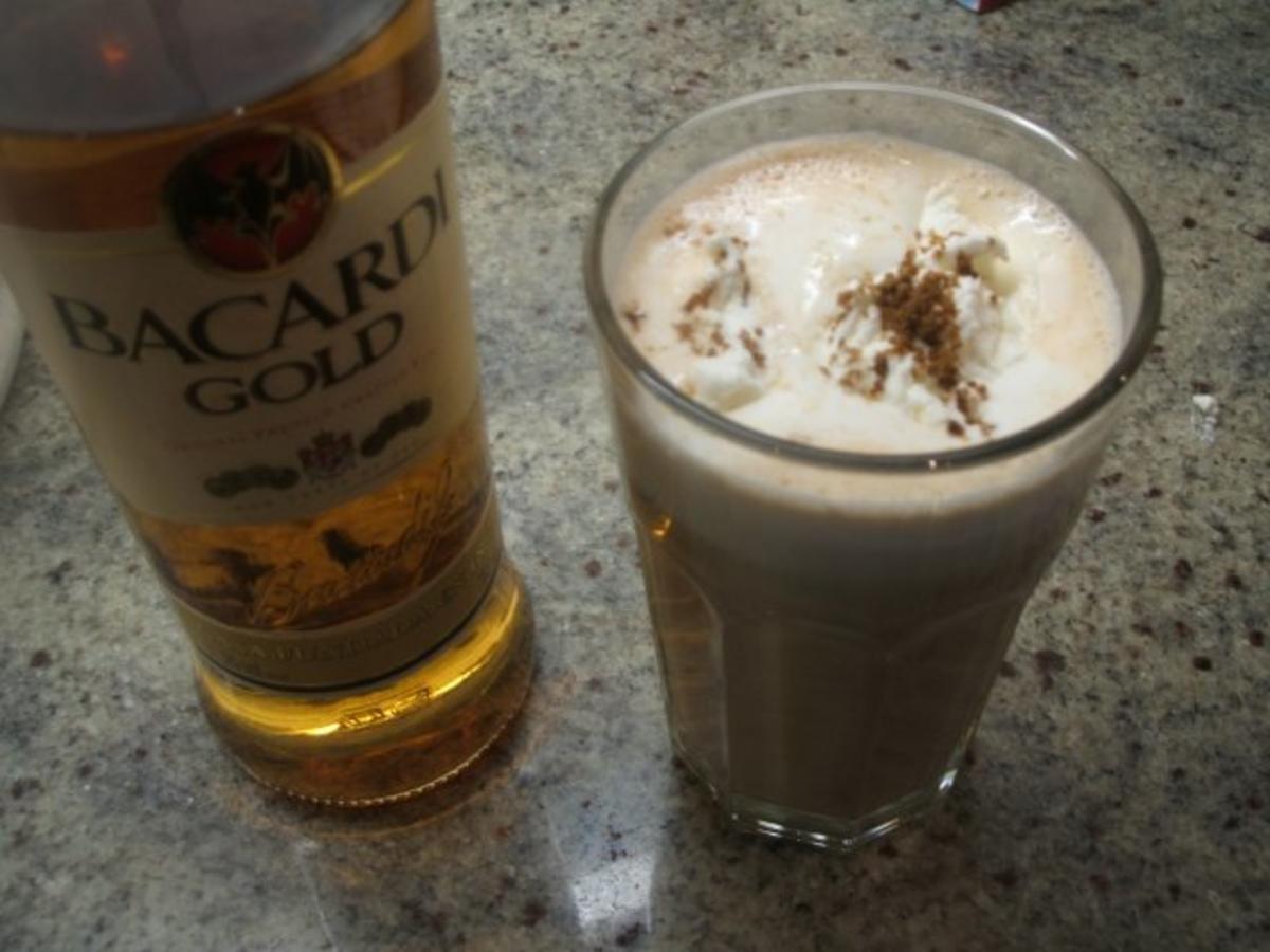 Getränke: "Seelentröster" - Karamell-Milch mit braunem Rum und Muscovadozucker - Rezept - Bild Nr. 6
