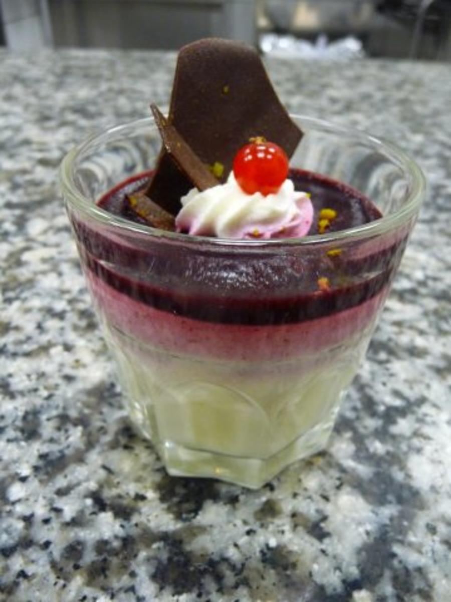 Kir Royal Schichtdessert - Rezept mit Bild - kochbar.de