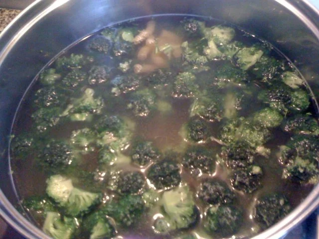 Rezept: Nudel -Schinken - Broccoli- Auflauf Bild Nr. 3 Nudel -Schinken - Broccoli- Auflauf - Rezept - Bild Nr. 3