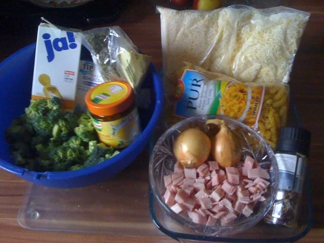 Rezept: Nudel -Schinken - Broccoli- Auflauf Bild Nr. 2 Nudel -Schinken - Broccoli- Auflauf - Rezept - Bild Nr. 2