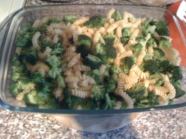 Rezept: Nudel -Schinken - Broccoli- Auflauf Bild Nr. 8 Nudel -Schinken - Broccoli- Auflauf - Rezept - Bild Nr. 8