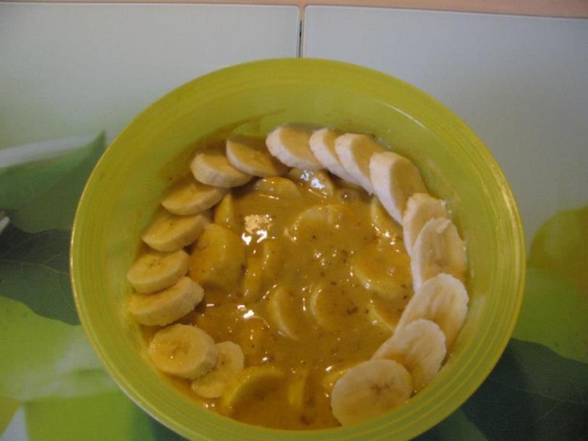 Bananensalat mit Aprikose und Curry - Rezept - kochbar.de