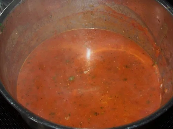 Rezept: Mediterran gefüllte Paprikaschoten in Tomatensoße mit Rosmarin und Kapern Bild Nr. 8 Mediterran gefüllte Paprikaschoten in Tomatensoße mit Rosmarin und Kapern - Rezept - Bild Nr. 8