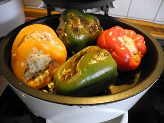 Rezept: Vegan : Paprika-Mix gefüllt mit Reis aus dem Grill Bild Nr. 17 Vegan : Paprika-Mix gefüllt mit Reis aus dem Grill - Rezept - Bild Nr. 17