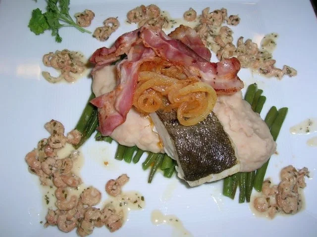 Skreifilet mit Vanille auf grünen und weißen Bohnen sowie an Krabbenragout - Rezept - Bild Nr. 7