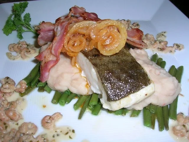 Skreifilet mit Vanille auf grünen und weißen Bohnen sowie an Krabbenragout - Rezept - Bild Nr. 2