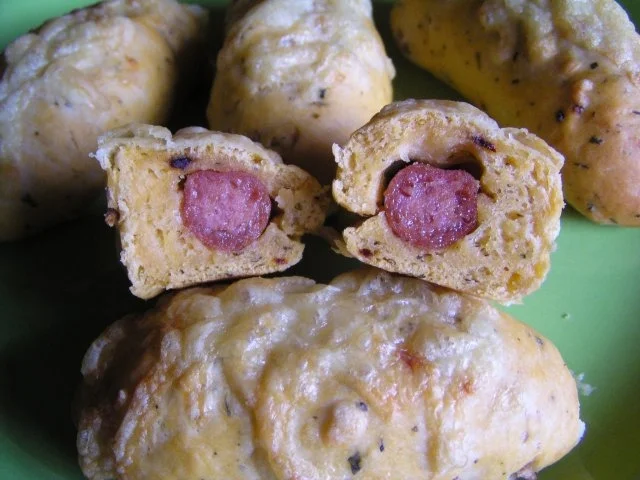 Mini Pizza-Brötchen mit Salami und Käse - Rezept - Bild Nr. 7