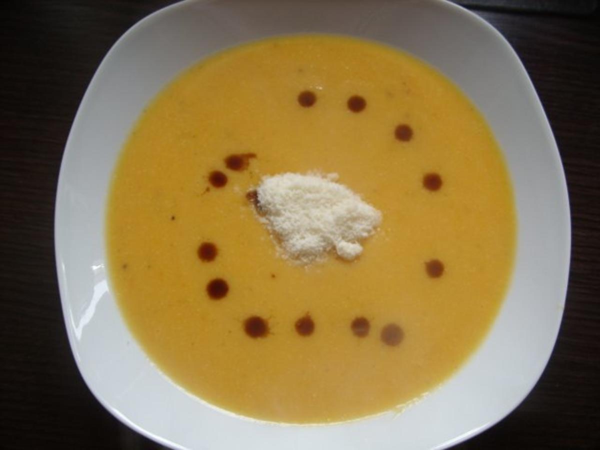 Cremige Gemüsesuppe der Saison - Rezept - kochbar.de