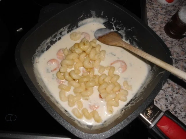 Rezept: Pasta mit Gorgonzola-Garnelen>> Bild Nr. 6 Pasta mit Gorgonzola-Garnelen>> - Rezept - Bild Nr. 6