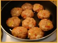 Paprikabuletten mit Rahmchampignons und Sellerie-Kartoffelstampf - Rezept - Bild Nr. 6