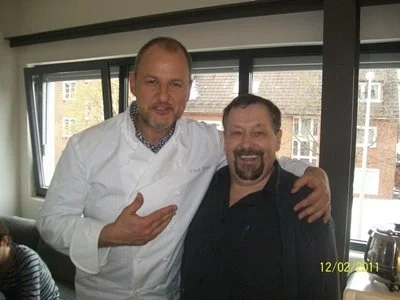 Dessert: Biskuit-Türmchen Mit Backostfüllung - Rezept