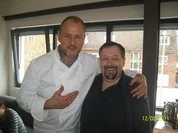 Dessert: Biskuit-Türmchen Mit Backostfüllung - Rezept