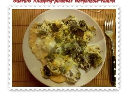 Eier: Knusprig-pikantes Gorgonzola-Rührei - Rezept - Bild Nr. 11