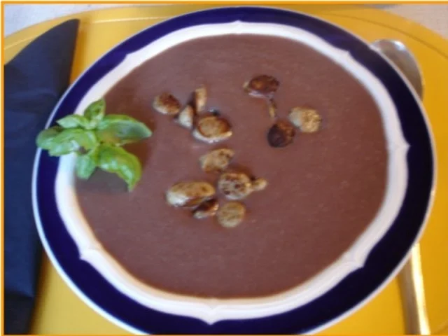 Rezept: Eine etwas „andere“ Möhrensuppe Eine etwas „andere“ Möhrensuppe - Rezept