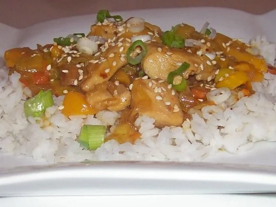 Fruchtige Teriyaki-Hähnchen-Pfanne mit Porree, Möhren und Paprika - Rezept - Bild Nr. 9