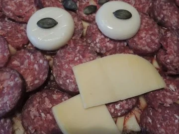 Rezept: Angry Birds Pizza Bild Nr. 3 Angry Birds Pizza - Rezept - Bild Nr. 3