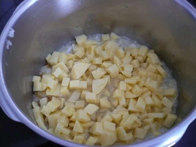 Rezept: Gefülltes Schnitzel auf Feldsalat Bild Nr. 3 Gefülltes Schnitzel auf Feldsalat - Rezept - Bild Nr. 3