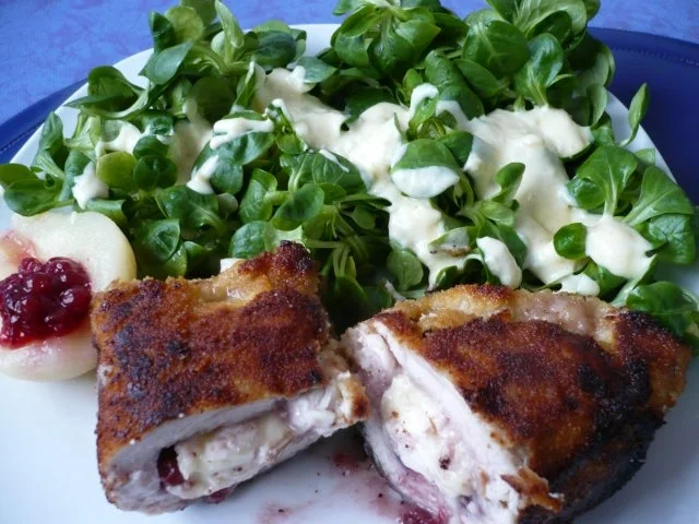 Rezept: Gefülltes Schnitzel auf Feldsalat Bild Nr. 10 Gefülltes Schnitzel auf Feldsalat - Rezept - Bild Nr. 10