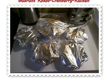 Rezept: Kuchen: Kokos-Cranberry-Kuchen Bild Nr. 7 Kuchen: Kokos-Cranberry-Kuchen - Rezept - Bild Nr. 7