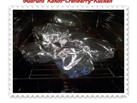 Rezept: Kuchen: Kokos-Cranberry-Kuchen Bild Nr. 8 Kuchen: Kokos-Cranberry-Kuchen - Rezept - Bild Nr. 8