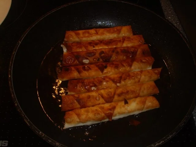 Rezept: Cigarabörek mit Hackfleisch Bild Nr. 8 Cigarabörek mit Hackfleisch - Rezept - Bild Nr. 8