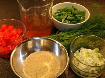 Couscous-Salat mit Tomaten und Frühlingszwiebeln - Rezept