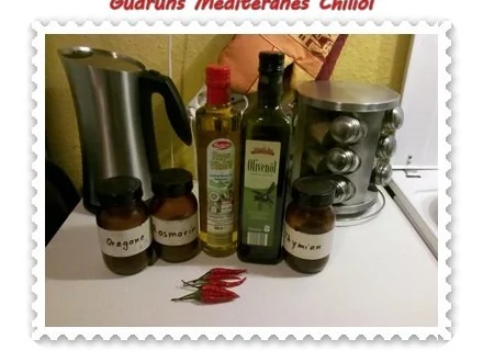 Rezept: Öl: Mediteranes Chiliöl Bild Nr. 2 Öl: Mediteranes Chiliöl - Rezept - Bild Nr. 2