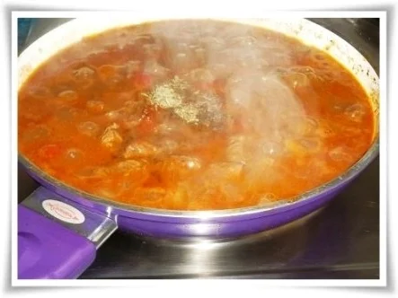 Rindergulasch zart und würzig  mit „Balsamissimo cremig mild mit Preiselbeeren“ verfeinert - Rezept - Bild Nr. 16