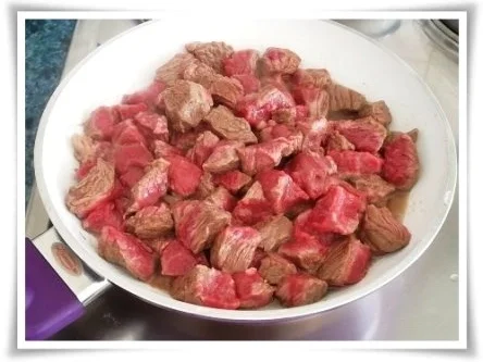 Rindergulasch zart und würzig  mit „Balsamissimo cremig mild mit Preiselbeeren“ verfeinert - Rezept - Bild Nr. 13