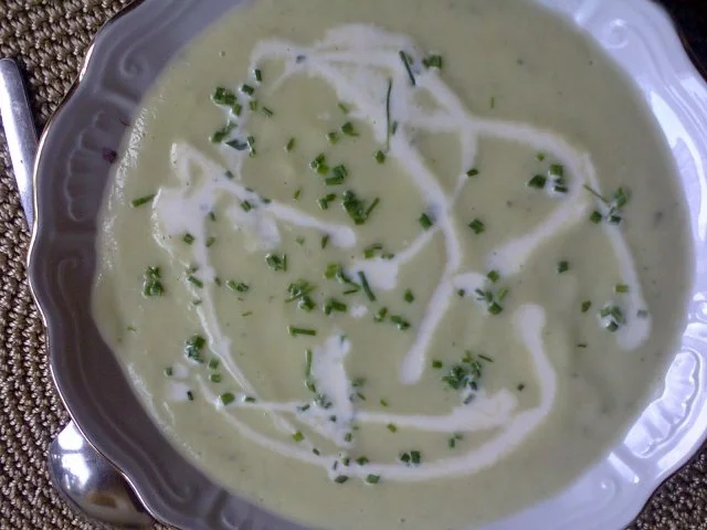 Rezept: Kohlrabi-Crem-Suppe Kohlrabi-Crem-Suppe - Rezept