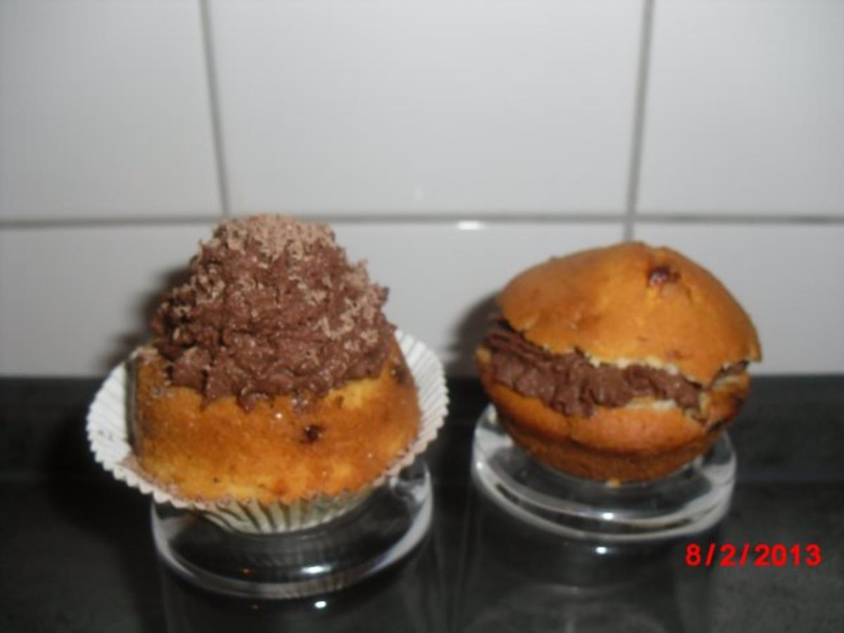 Bilder für Schoko-Cupcakes mit Schokocreme und Schokostreuseln, - Rezept