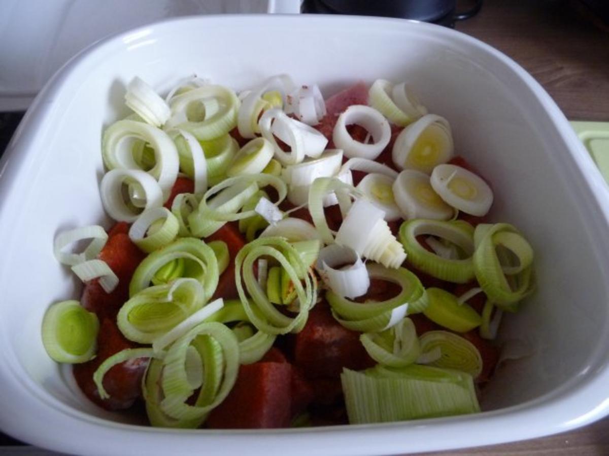 Gulasch : Porreegulasch aus dem Backofen - Rezept - Bild Nr. 4