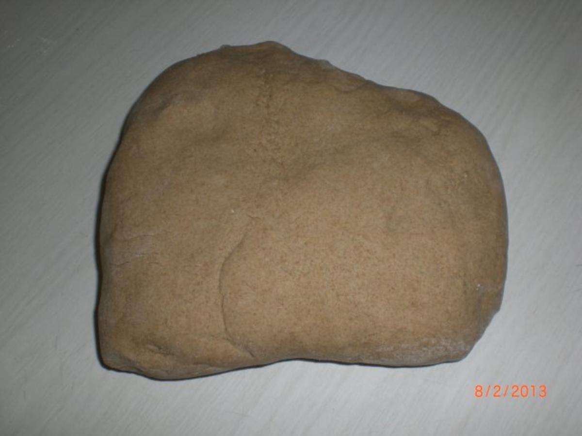 Roggen-Dinkelbrot mit Sauerteig (selbst hergestellt) - Rezept