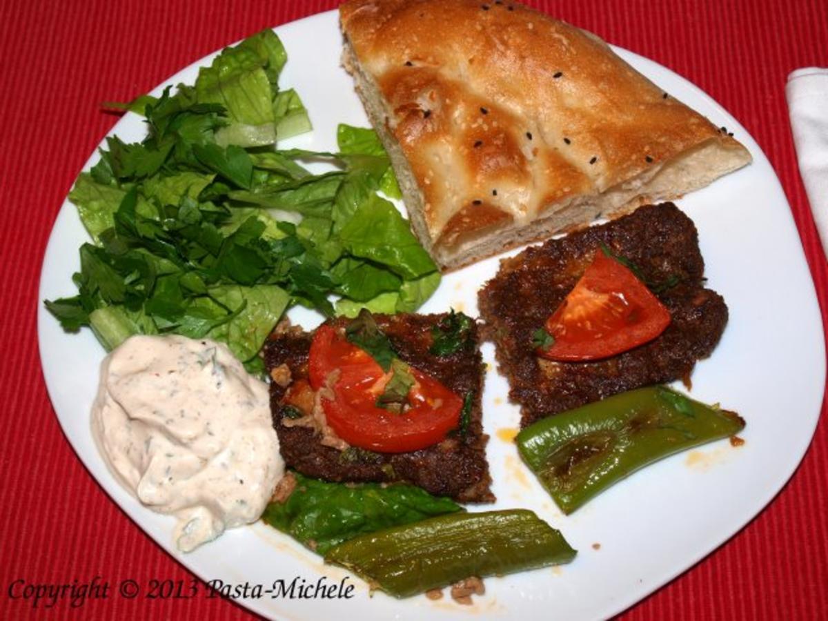 Adana Kebab aus dem Backofen         (nach dem Rezept meiner lieben Kollegin Yasemin) - Rezept