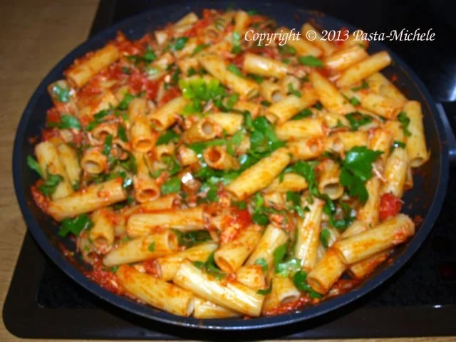 Pasta con polpa di granchio  	(Nudeln mit Krebsfleisch) - Rezept - Bild Nr. 2