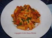 Pasta con polpa di granchio  	(Nudeln mit Krebsfleisch) - Rezept