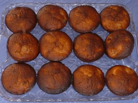 Kleingebäck - Bananen-Kirsch-Muffins - Rezept