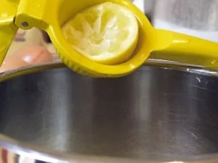 Rezept: Getränkter Zitronenkuchen Bild Nr. 5 Getränkter Zitronenkuchen - Rezept - Bild Nr. 5