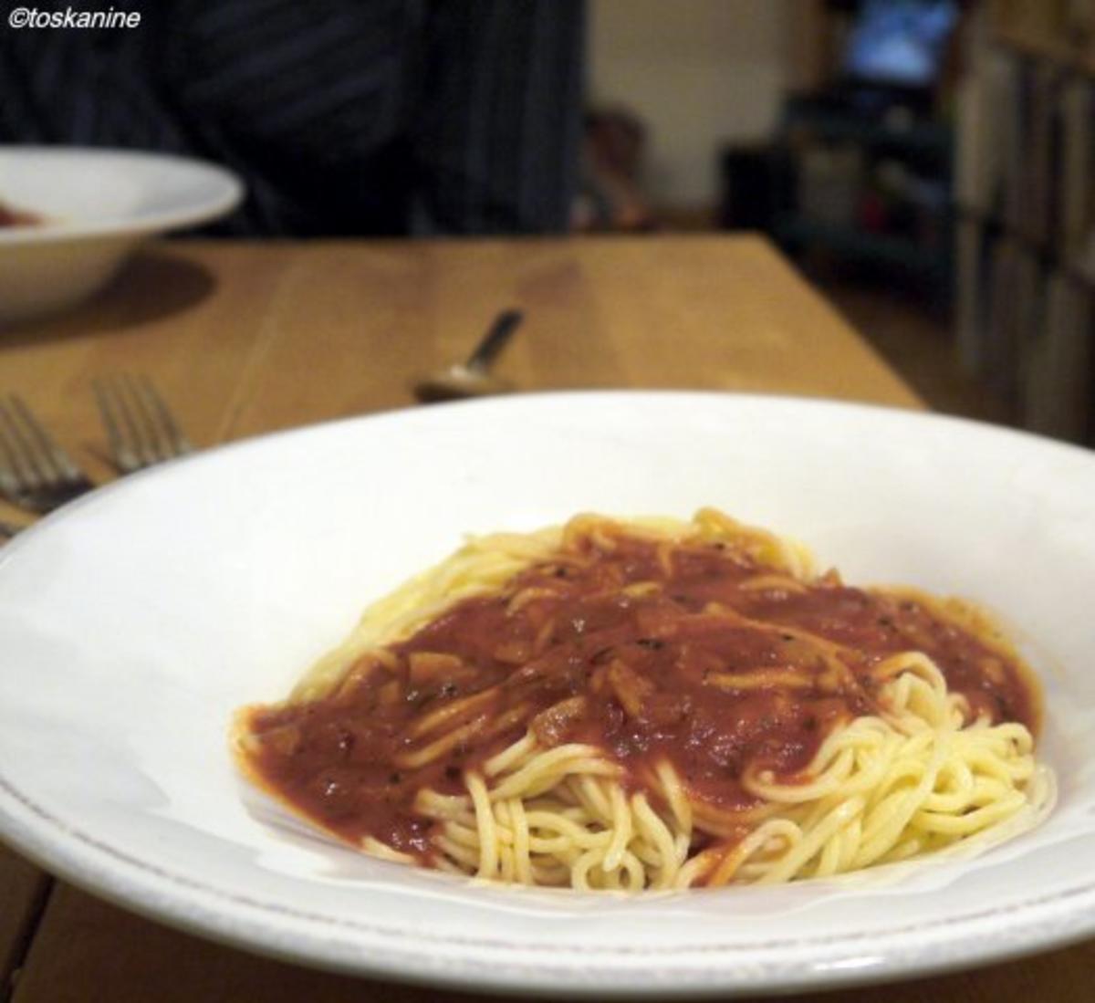 Spaghetti "Bloody tomato" - Rezept - Bild Nr. 14