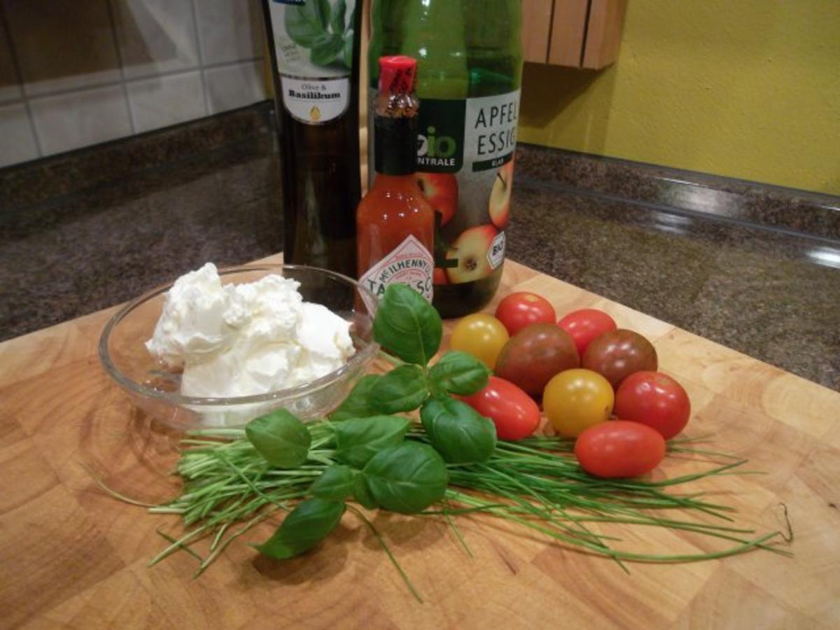 Marion&amp;#39;s Eingelegte Tomaten mit Käsekugeln - Rezept - kochbar.de