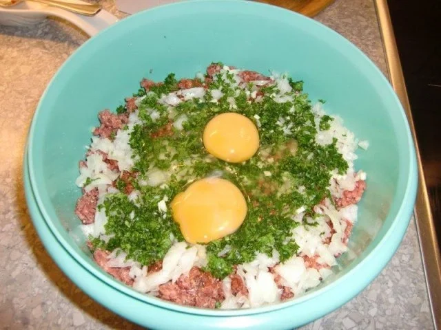 Jägerfrikadelle auf Kartoffelschmorkraut à la Heiko - Rezept - Bild Nr. 8