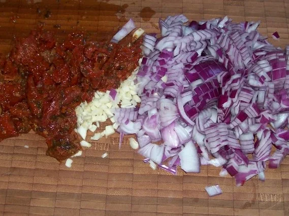 Würziges Gulasch "italienische Art" mit Mandelbutter-Pasta - Rezept - Bild Nr. 3