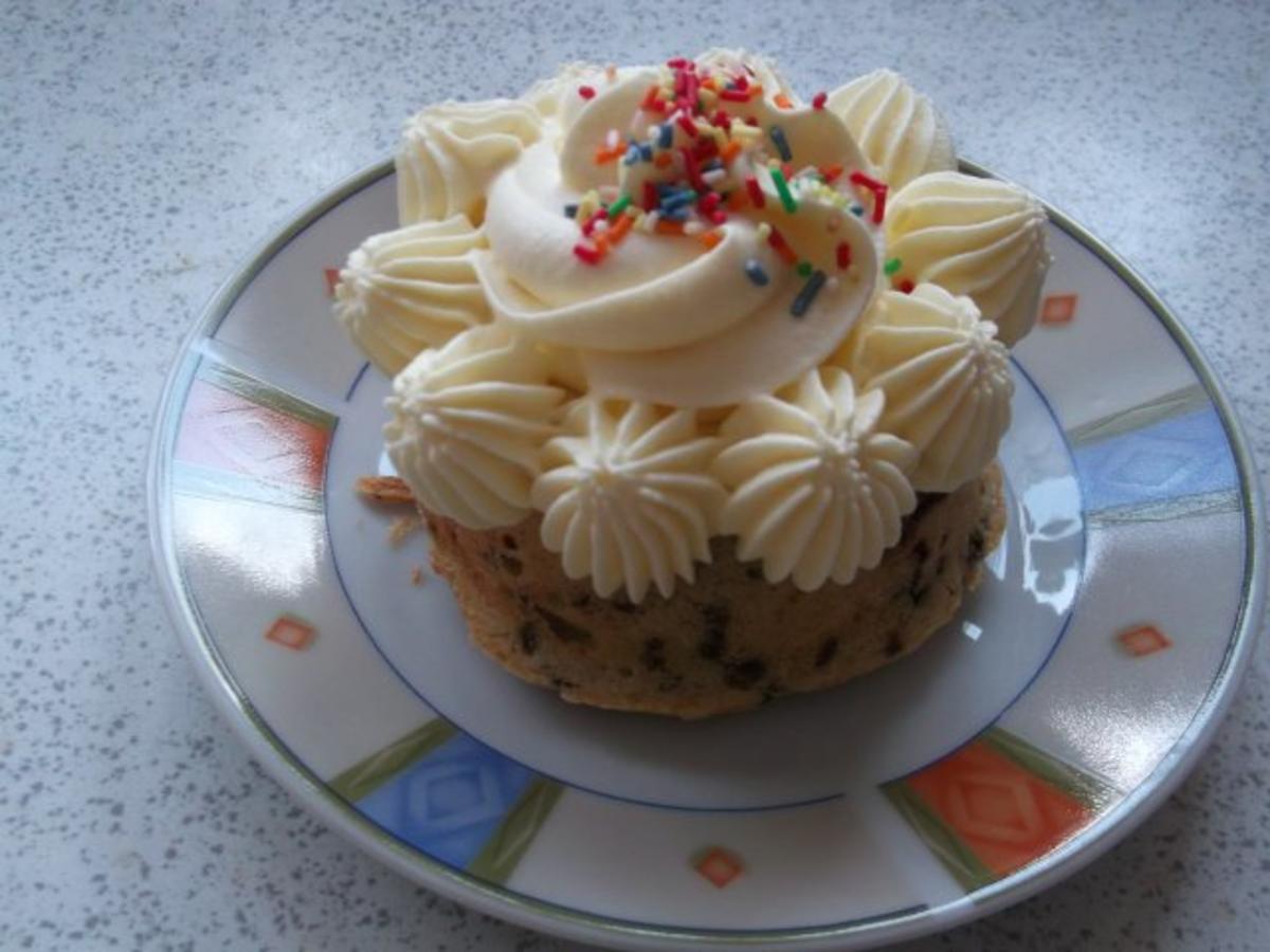 Bilder für Bananen-Schoko-Cupcakes mit Vanillecreme - Rezept