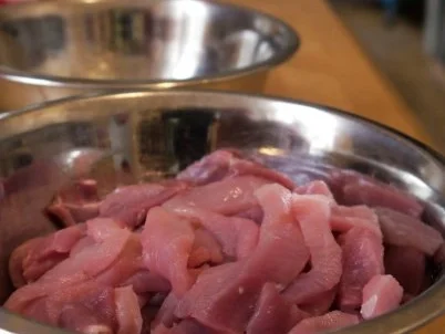 Rezept: Schweinegeschnetzeltes mit Spätzle Bild Nr. 2 Schweinegeschnetzeltes mit Spätzle - Rezept - Bild Nr. 2